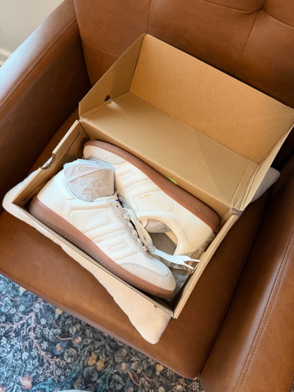 New in box! Womens back70 cloud leather sneakers 41/9.5 white ice - Picture 8 of 12